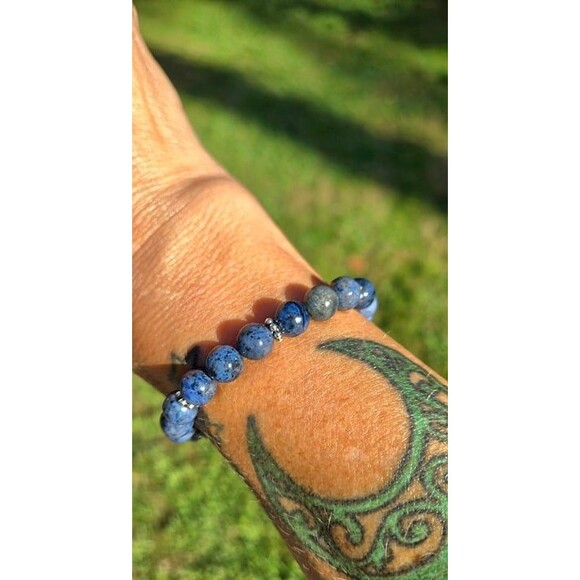 Dumortierite and Clear Quartz Gemstone Beaded Bracelet - Picture 7 of 7